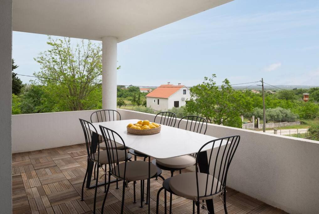 Spacious And Fully Equipped Apartment Near Zadar Smokovic Exterior foto